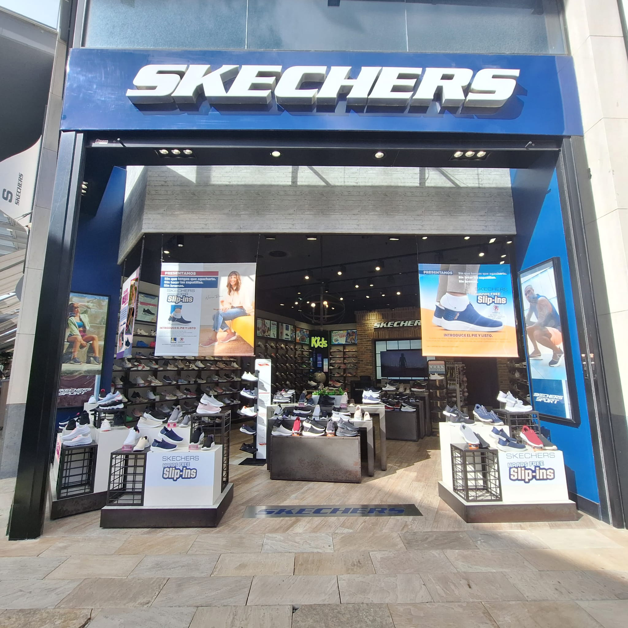 SKECHERS ALISIOS
