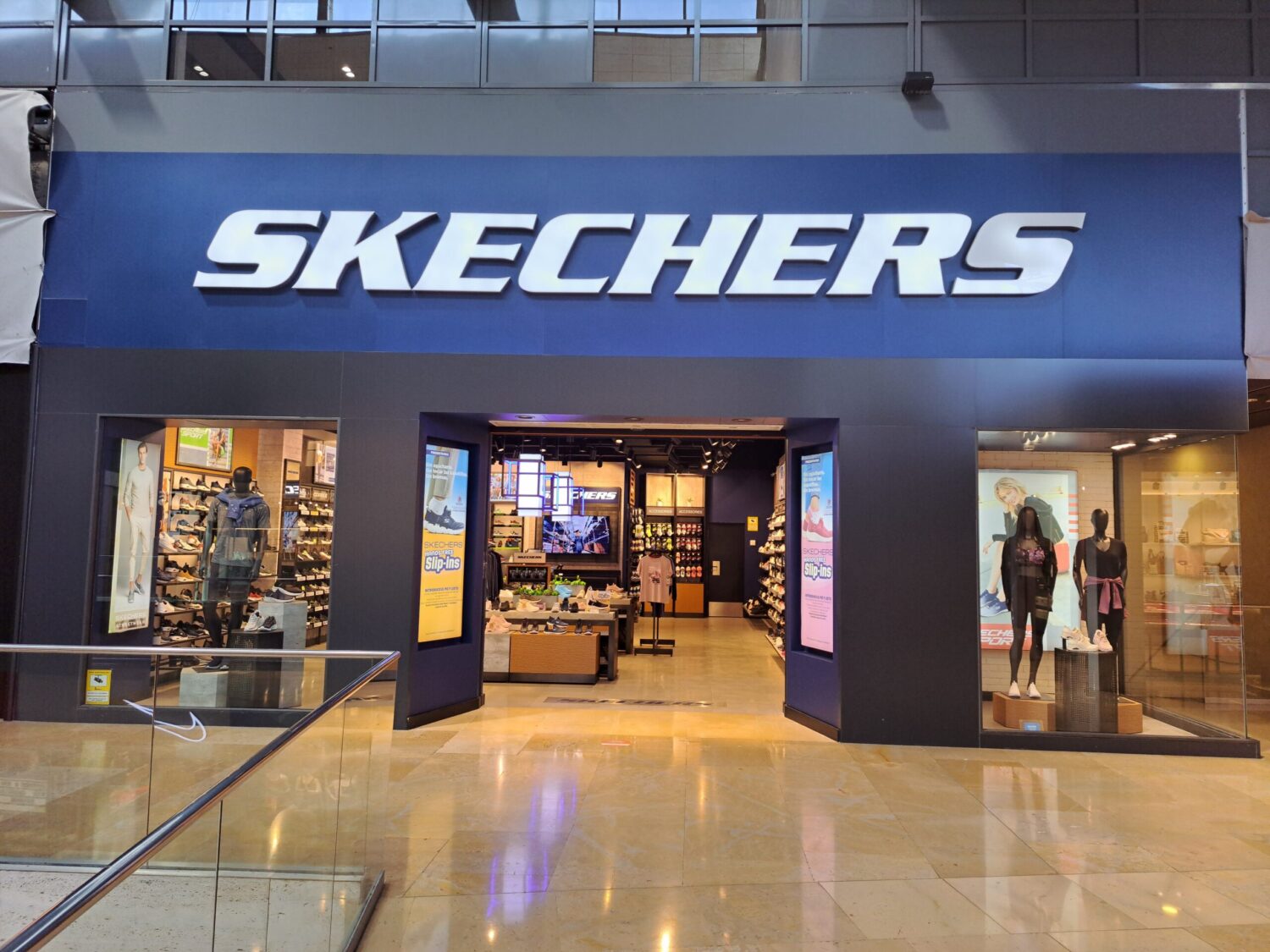 SKECHERS L ILLA DIAGONAL