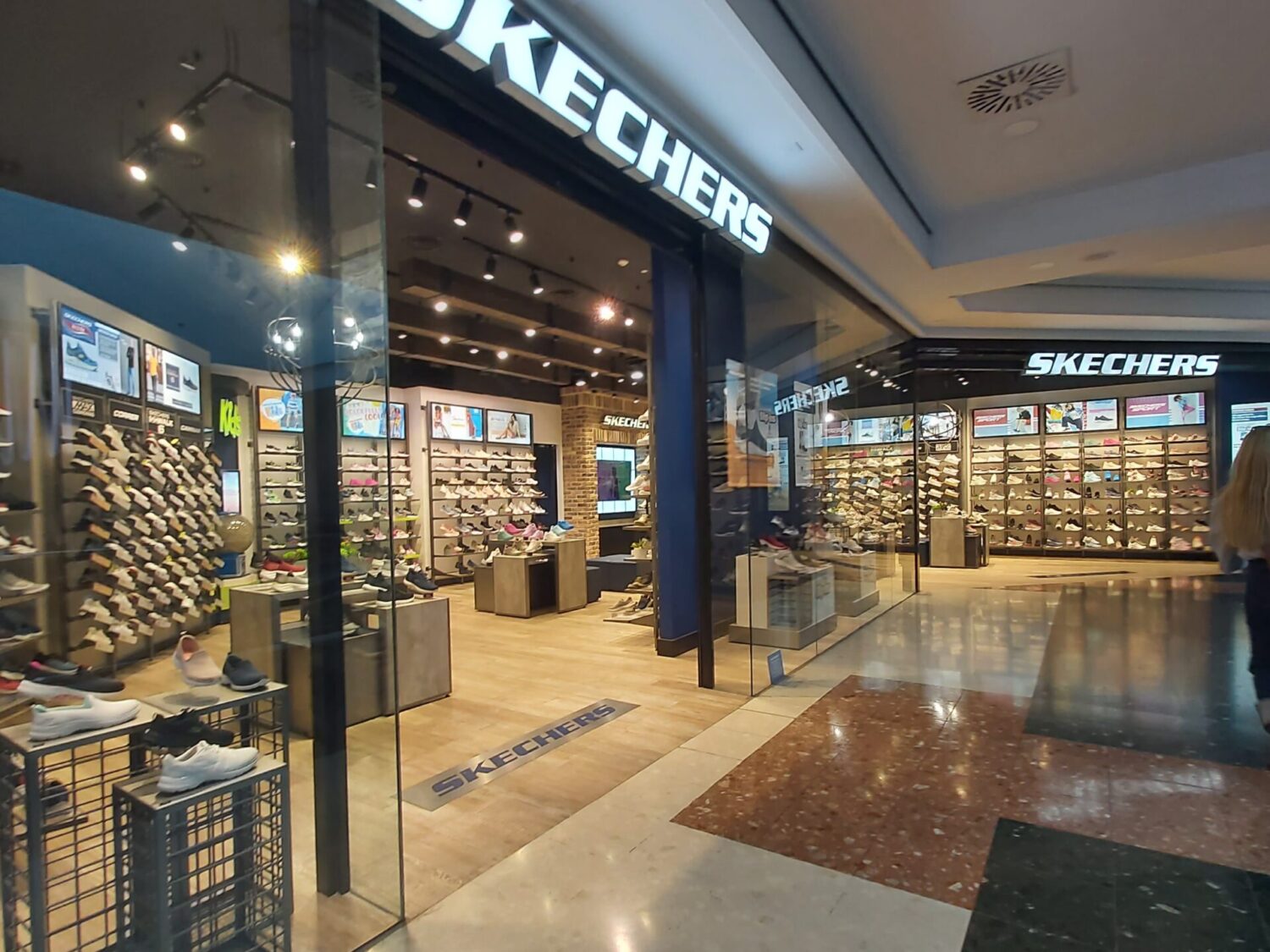 SKECHERS MERIDIANO