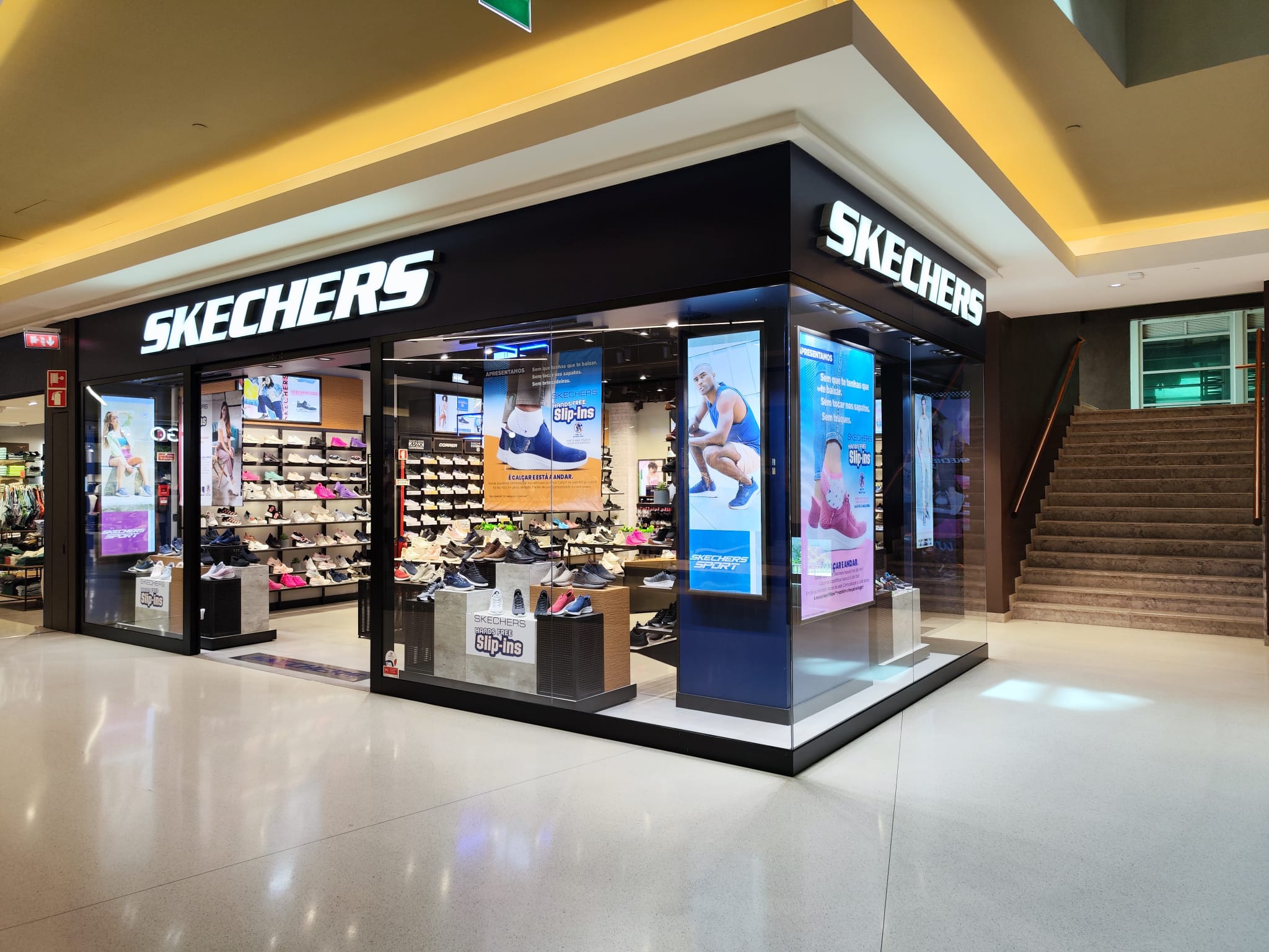 SKECHERS OEIRAS PARQUE