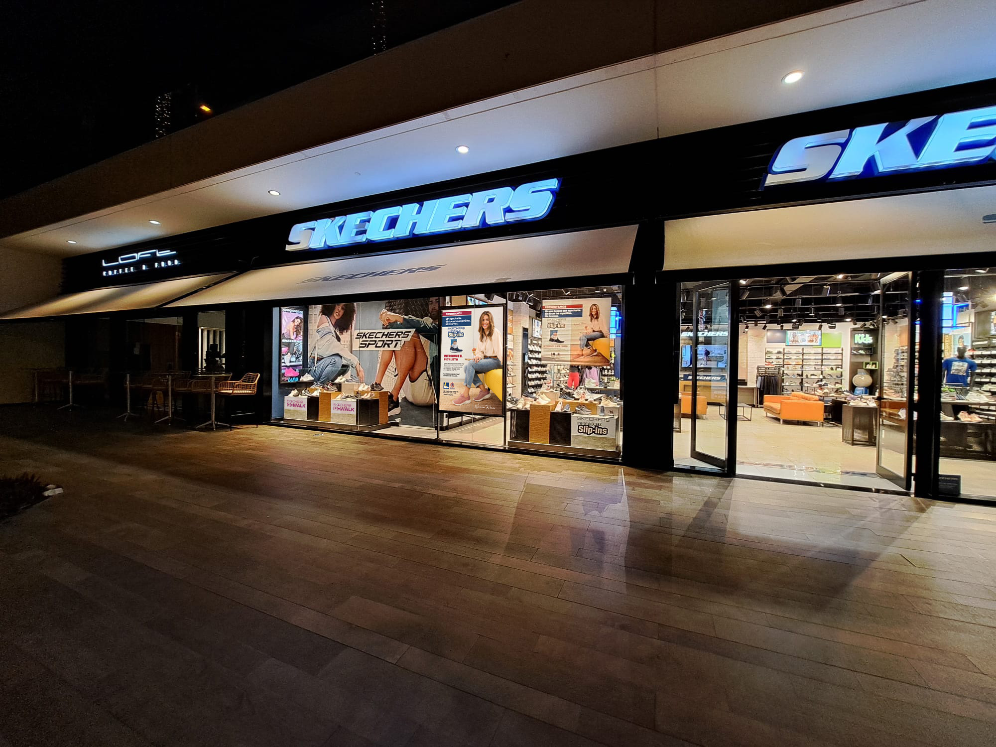 SKECHERS PARQUE SANTIAGO 6