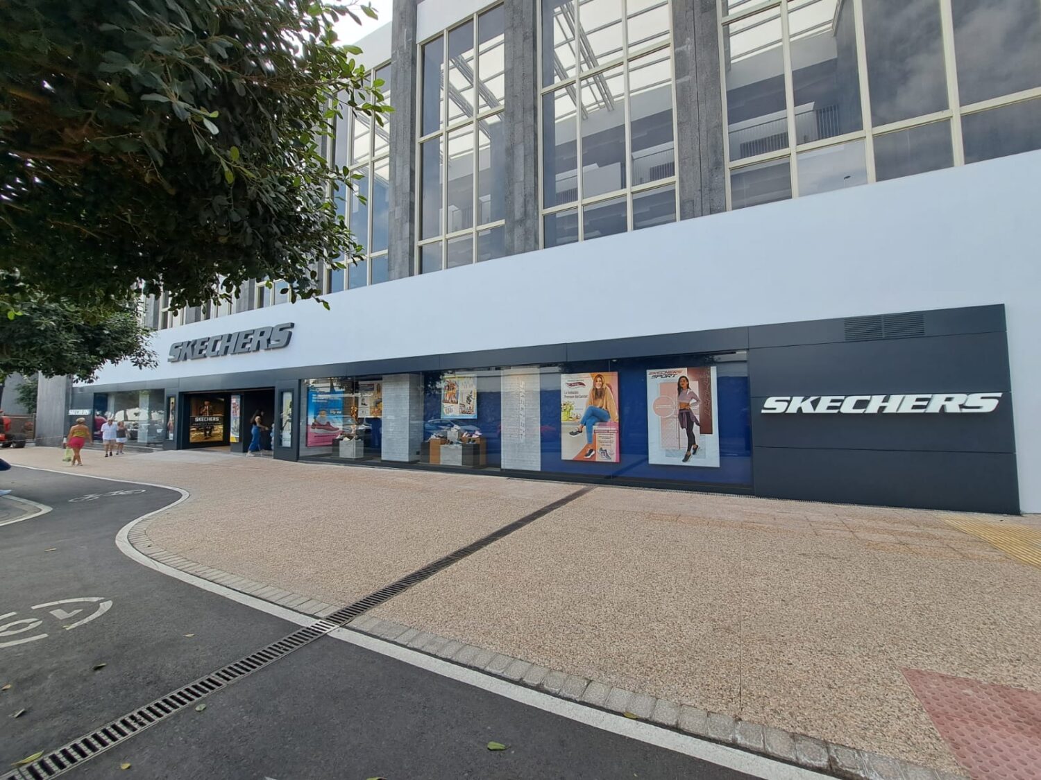 SKECHERS PUERTO DEL CARMEN