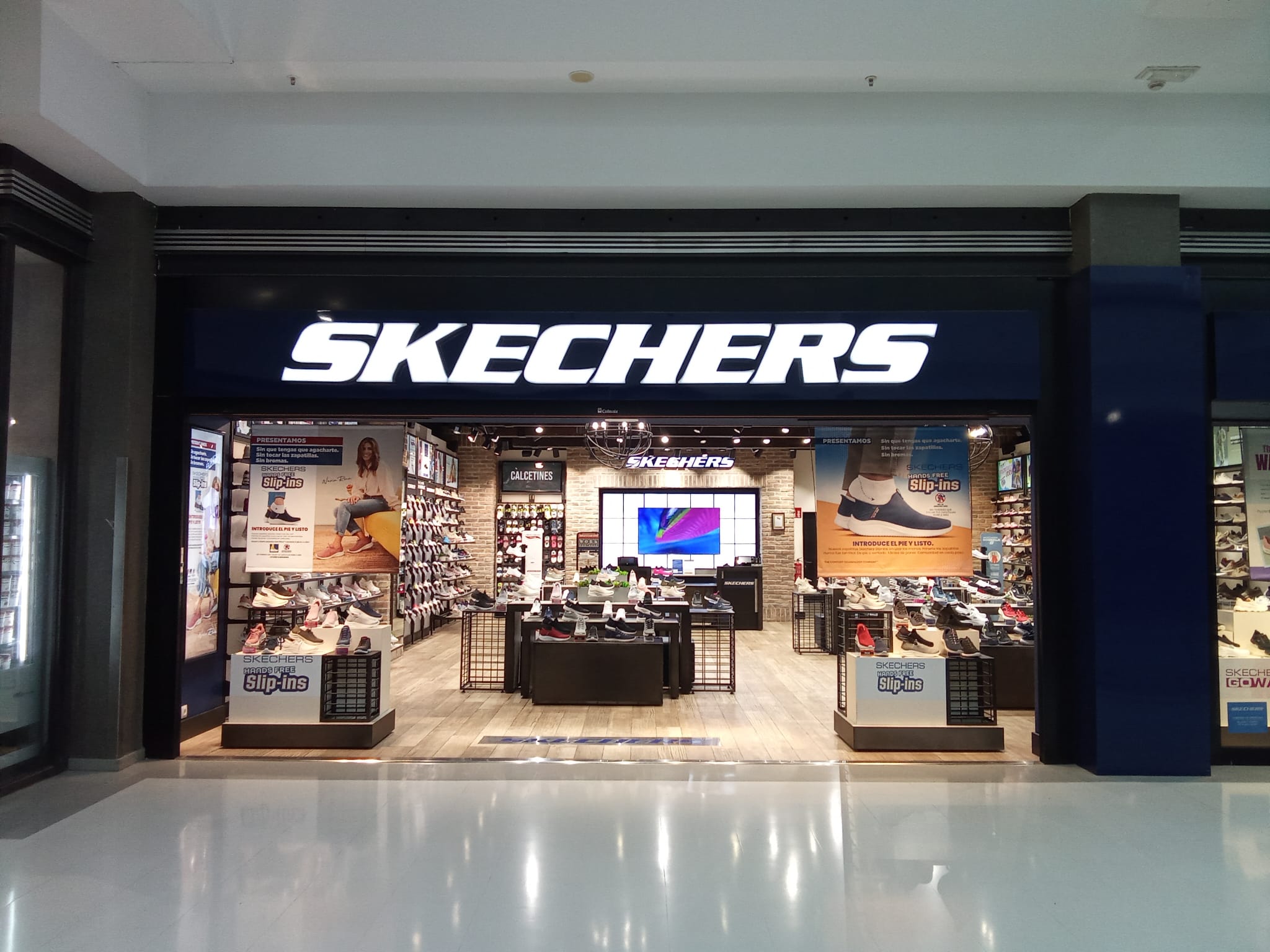 SKECHERS VECINDARIO